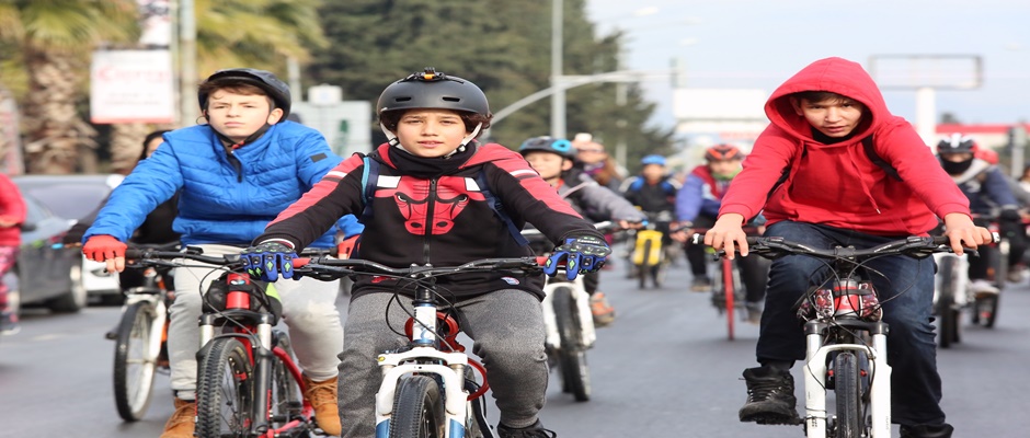 Gaziemirliler yeni yıl için pedalladı